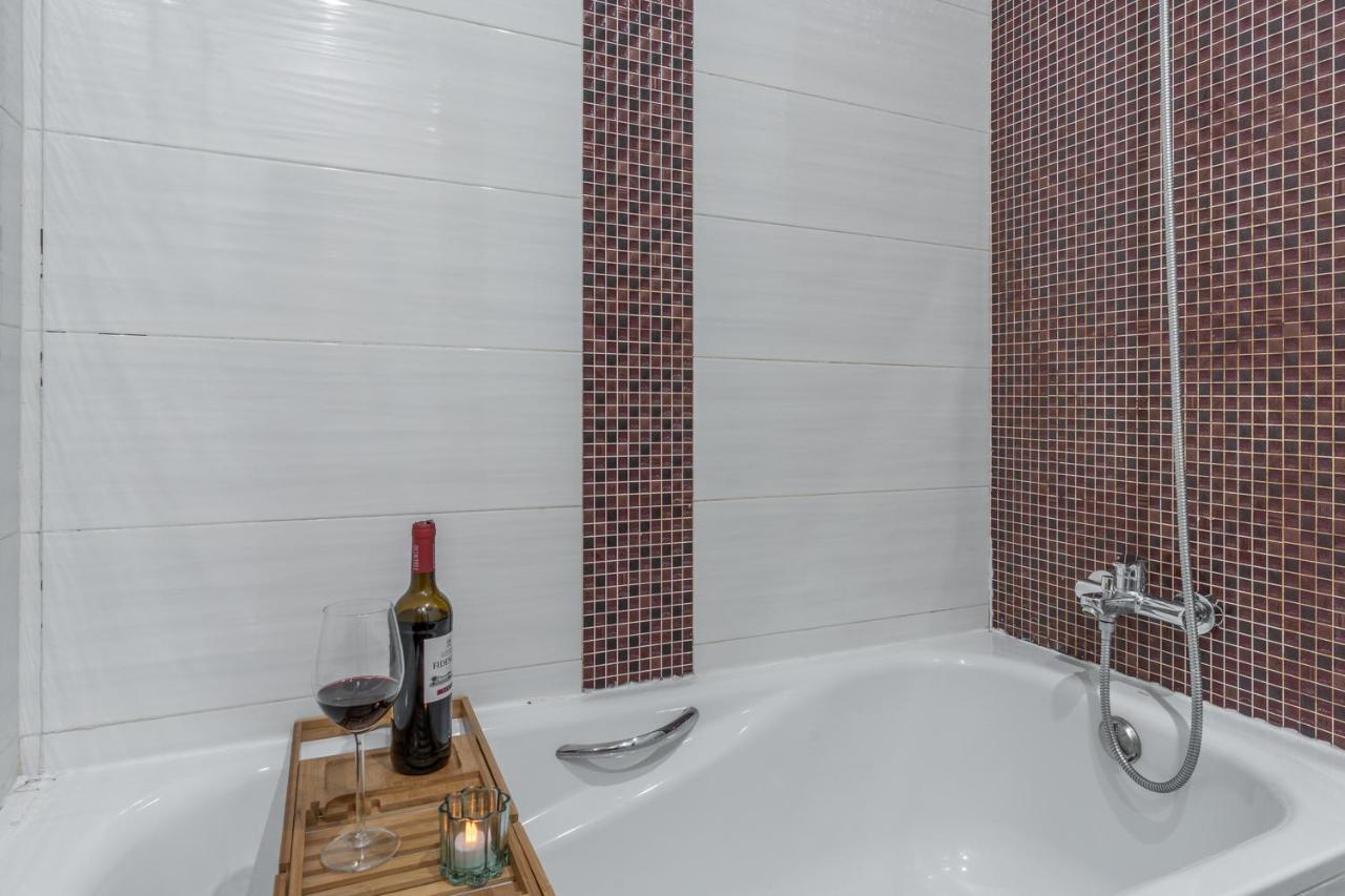 Tuguest Postigo II Catedral Apartment - Free Parking グラナダ エクステリア 写真
