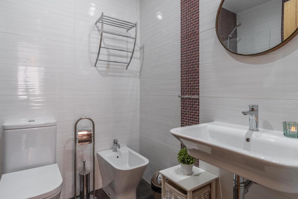 Tuguest Postigo II Catedral Apartment - Free Parking グラナダ エクステリア 写真